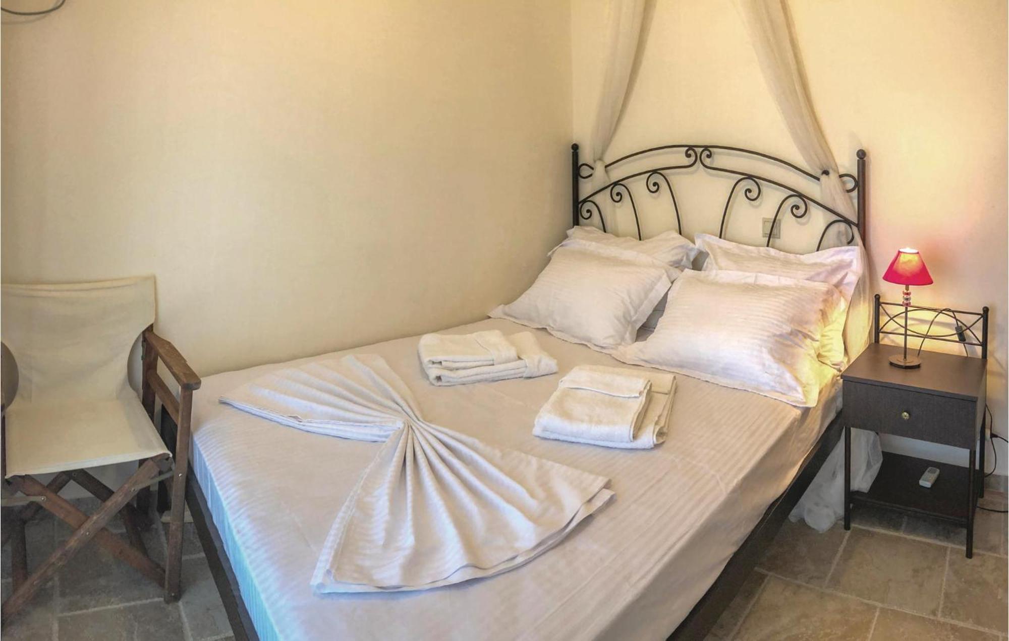 Amazing Home In Koroni With Wifi Exterior photo