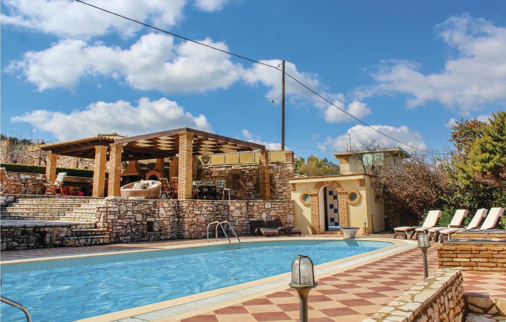Amazing Home In Koroni With Wifi Exterior photo