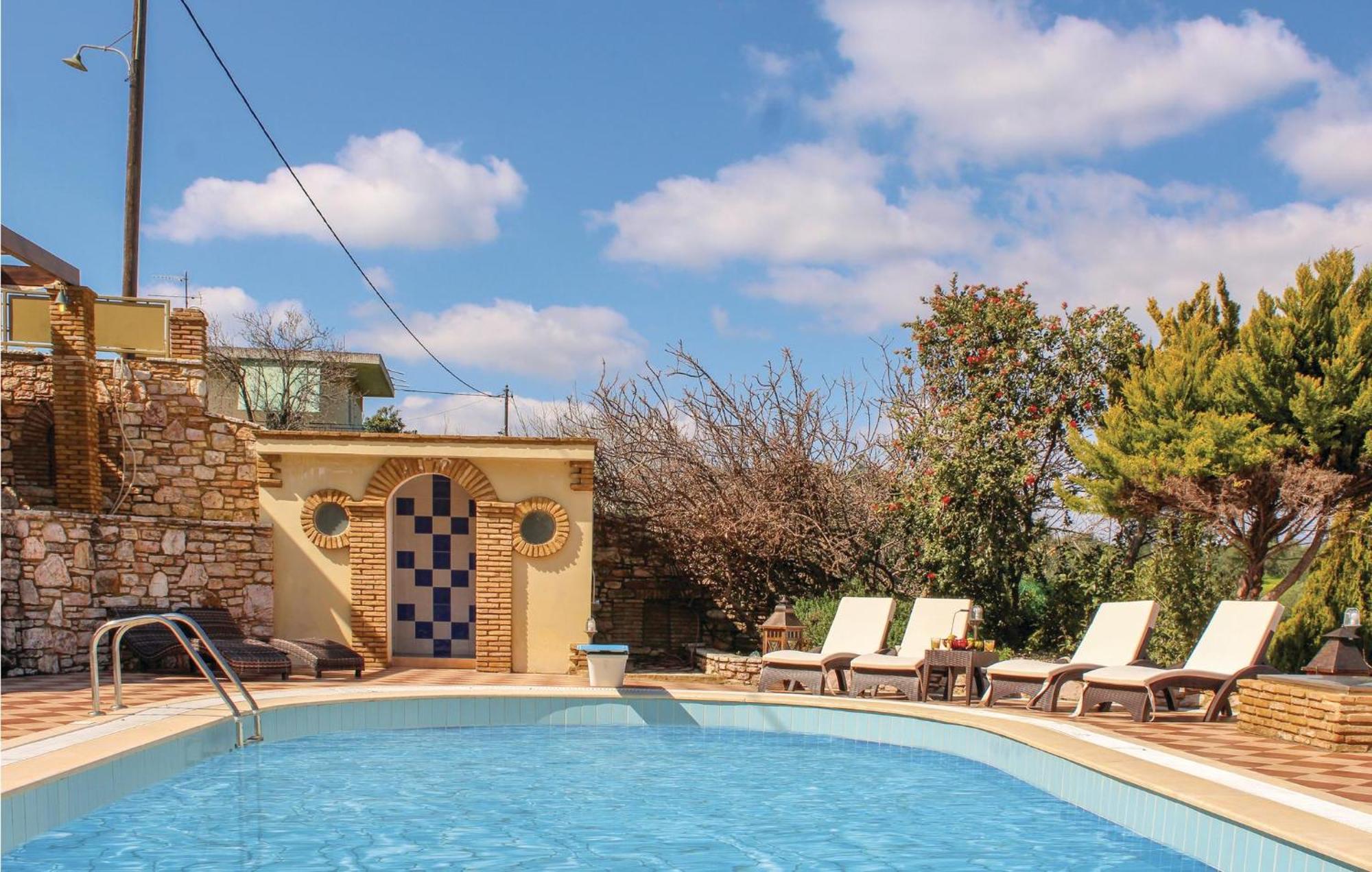 Amazing Home In Koroni With Wifi Exterior photo